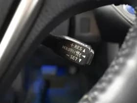 Toyota RAV4 thumbnail 17
