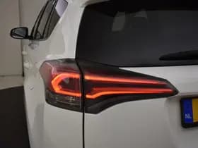 Toyota RAV4 thumbnail 23
