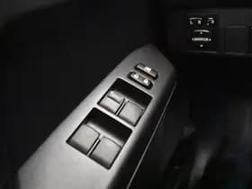 Toyota RAV4 thumbnail 26