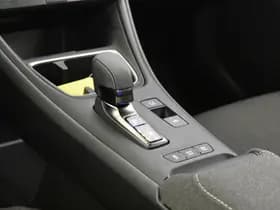 Lexus LBX thumbnail 14