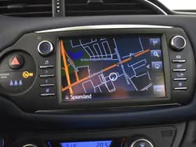 Toyota Yaris thumbnail 11