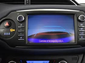 Toyota Yaris thumbnail 12