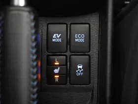 Toyota Yaris thumbnail 14
