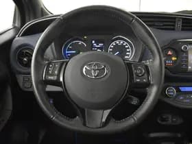 Toyota Yaris thumbnail 9