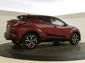 Toyota C-HR thumbnail 2