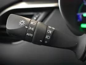 Toyota C-HR thumbnail 15