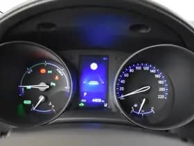 Toyota C-HR thumbnail 16