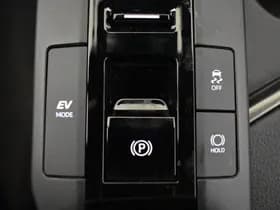 Toyota C-HR thumbnail 20