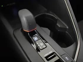 Toyota C-HR thumbnail 21