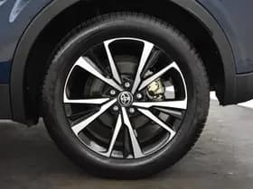 Toyota C-HR thumbnail 28