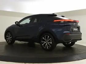 Toyota C-HR thumbnail 6