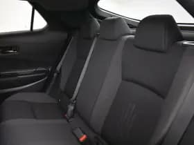 Toyota C-HR thumbnail 10