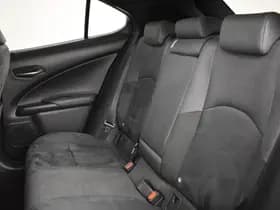 Lexus UX thumbnail 12