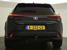 Lexus UX thumbnail 9