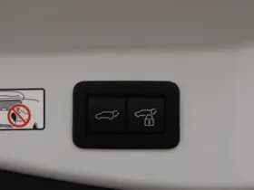 Toyota C-HR thumbnail 13