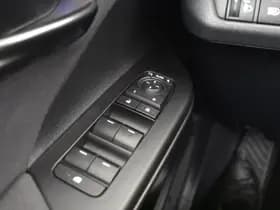 Toyota C-HR thumbnail 19