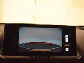 Toyota C-HR thumbnail 24