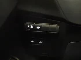 Toyota Corolla thumbnail 29