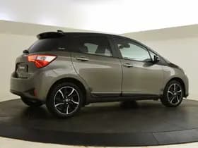 Toyota Yaris thumbnail 2
