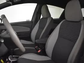 Toyota Yaris thumbnail 11