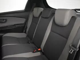 Toyota Yaris thumbnail 12