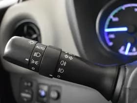 Toyota Yaris thumbnail 16