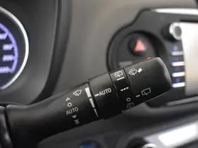 Toyota Yaris thumbnail 17
