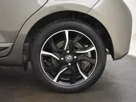 Toyota Yaris thumbnail 30
