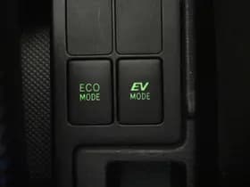 Toyota Yaris thumbnail 23