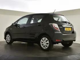 Toyota Yaris thumbnail 6