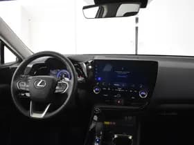Lexus NX thumbnail 4