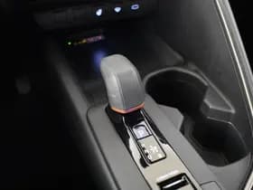 Toyota C-HR thumbnail 24