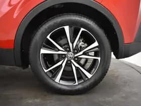 Toyota C-HR thumbnail 30