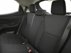 Toyota Yaris thumbnail 12