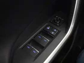 Toyota RAV4 thumbnail 29