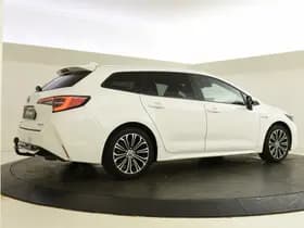 Toyota Corolla thumbnail 2