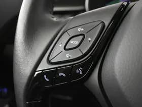 Toyota C-HR thumbnail 14