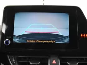 Toyota C-HR thumbnail 21
