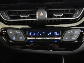 Toyota C-HR thumbnail 22