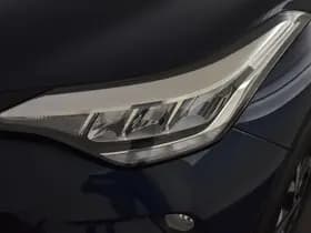 Toyota C-HR thumbnail 8