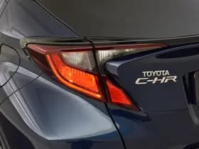 Toyota C-HR thumbnail 10