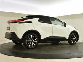 Toyota C-HR thumbnail 2