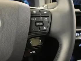Toyota C-HR thumbnail 19