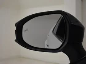 Toyota C-HR thumbnail 29