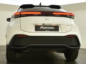 Toyota C-HR thumbnail 9