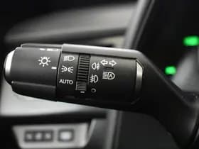 Lexus UX thumbnail 14