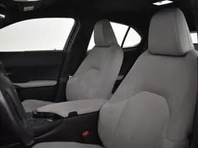 Lexus UX thumbnail 3