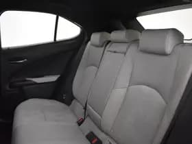 Lexus UX thumbnail 25