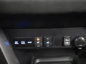 Toyota RAV4 thumbnail 12