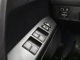 Toyota RAV4 thumbnail 20